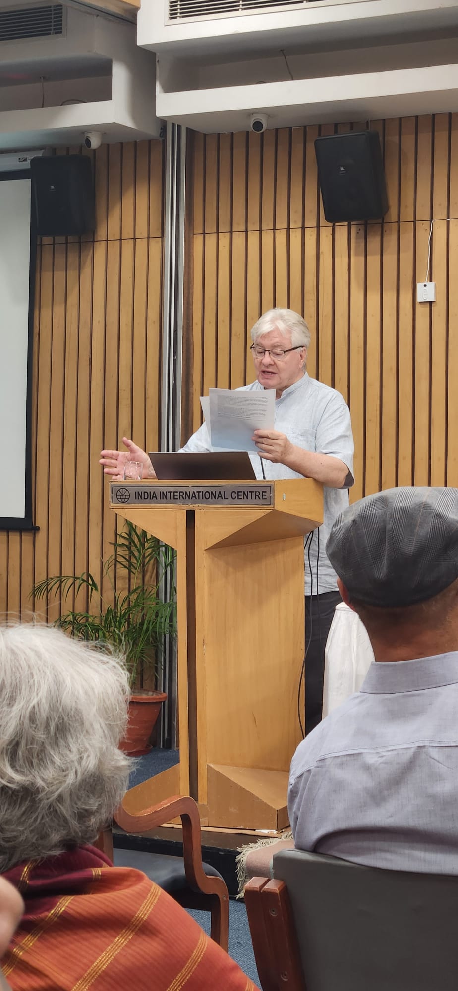 Dominik Wujastyk delivering the keynote address at the IIC lectern